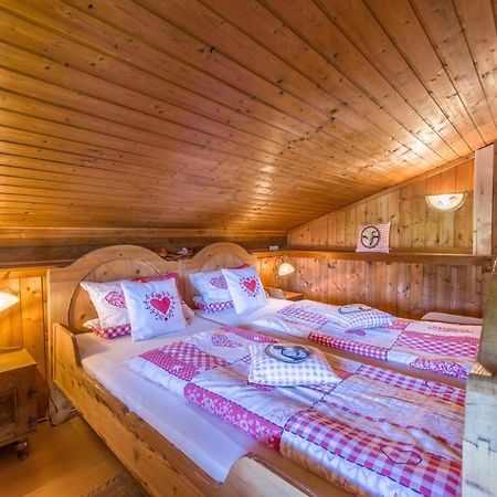 Direkt Zwischen Chiemsee U Alpen Dg بيرناو ام شيمسي المظهر الخارجي الصورة
