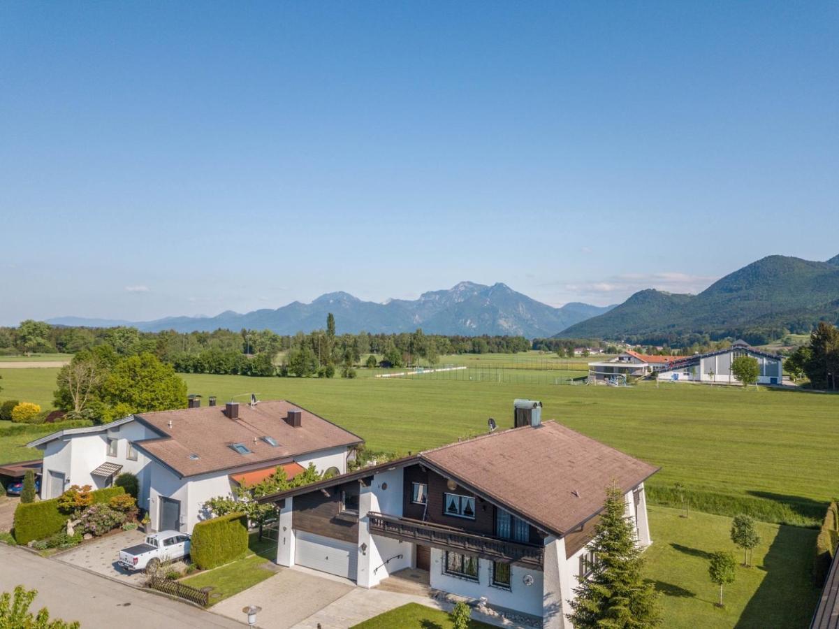 Direkt Zwischen Chiemsee U Alpen Dg بيرناو ام شيمسي المظهر الخارجي الصورة