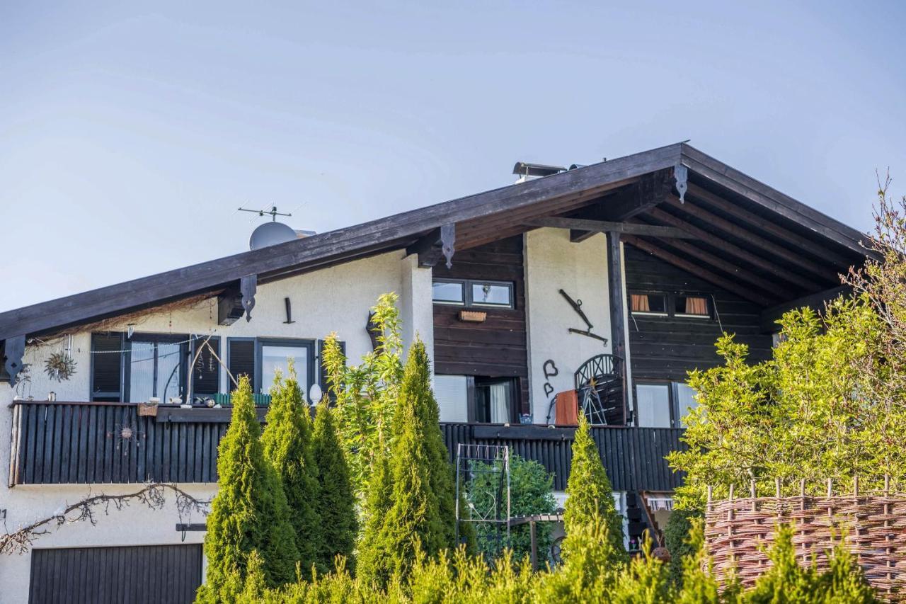 Direkt Zwischen Chiemsee U Alpen Dg بيرناو ام شيمسي المظهر الخارجي الصورة